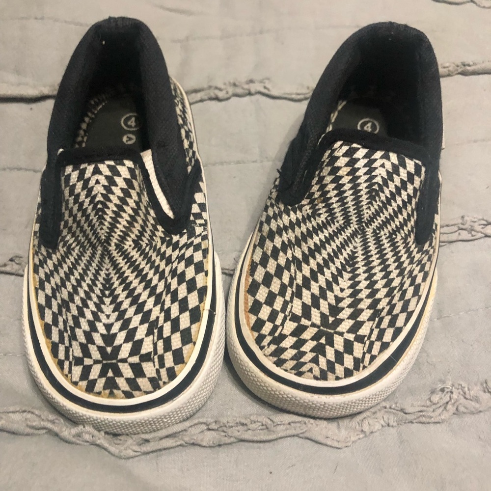 Toddler Airwalk skate shoes size 4 nice - Picture 3 of 4